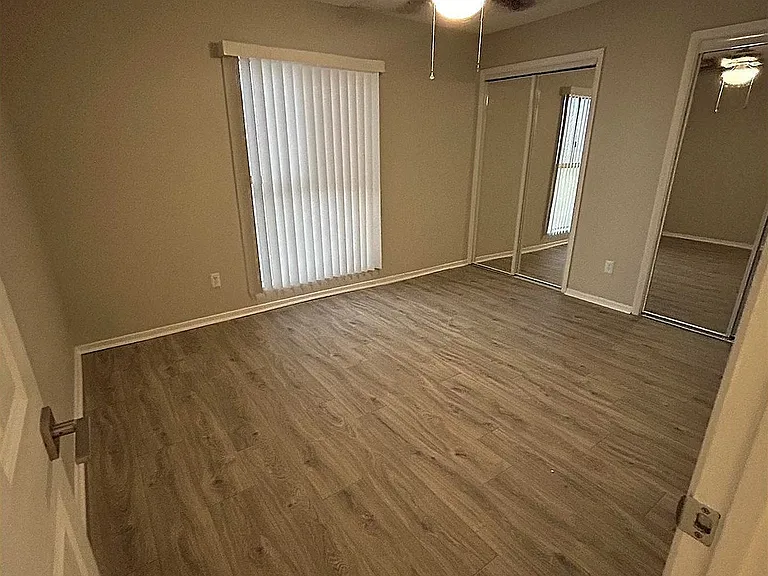 Bedroom_2_Entry_303884