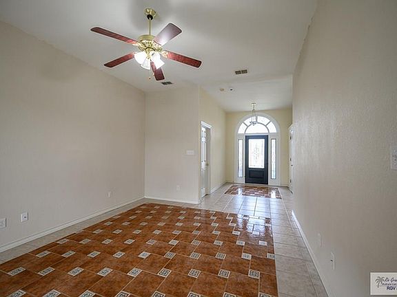 3rd image of 3009 Franklin St