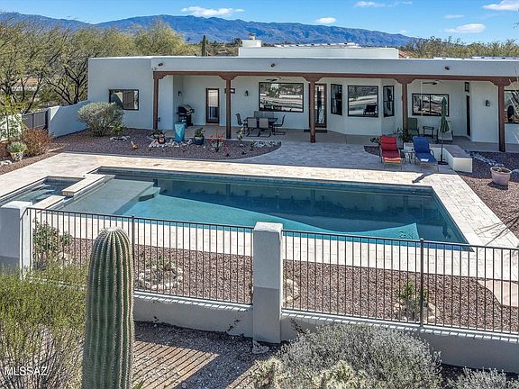 3rd image of 11461 E Calle Del Valle