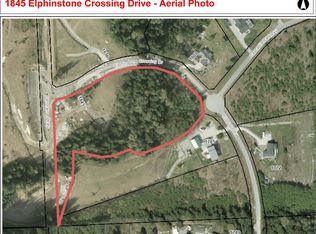 1845 Elphinstone Crossing Dr, Gibsons, BC V0N1V7