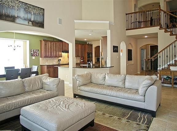 2nd image of 3721 Bella Vista Dr