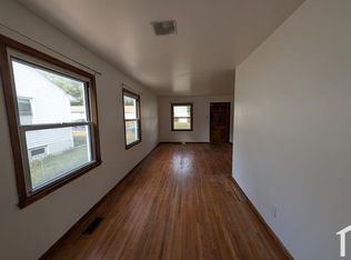 432 Midlothian Rd, Saint Louis, MO 63137