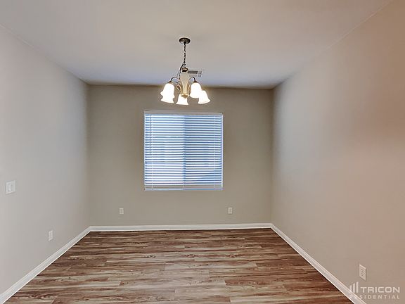 4th image of 4448 Pacific Crest Ave