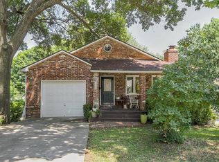 110 NW 16th St, Blue Springs, MO 64015