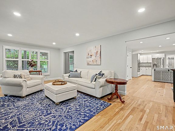 4th image of 29 Orchard Hill Road