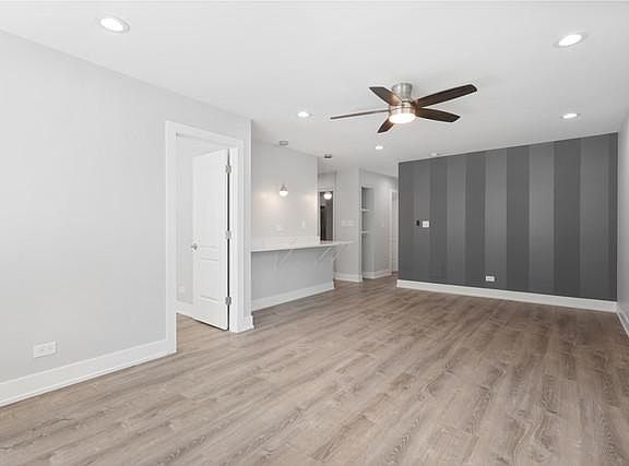 3rd image of 1303 W Estes Ave APT 3W