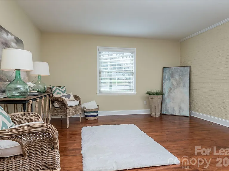 4911 Park Rd #D — Photo 7