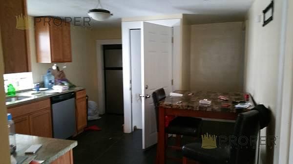 2nd image of 5 Russell St