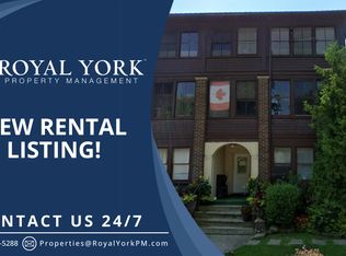 4450 Philip St #4, Niagara Falls, ON L2E1A6