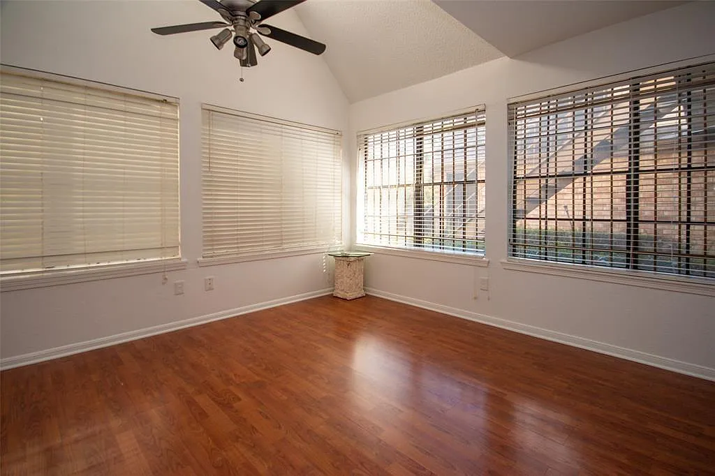 Building Photo - 2425 Holly Hall St #31
