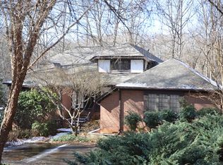 415 Country Club Hills Dr, Wilkesboro, NC 28697