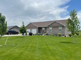2902 Pack Saddle Dr, Saint Anthony, ID 83445