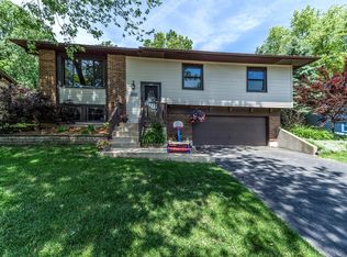 317 Malibu Dr, Bolingbrook, IL 60440