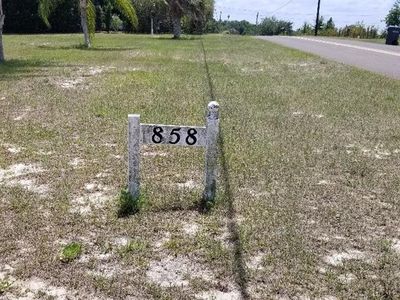 858 S Lake Starr Blvd, Lake Wales, FL, 33898