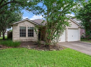 19307 Royal Isle Dr, Tomball, TX 77375