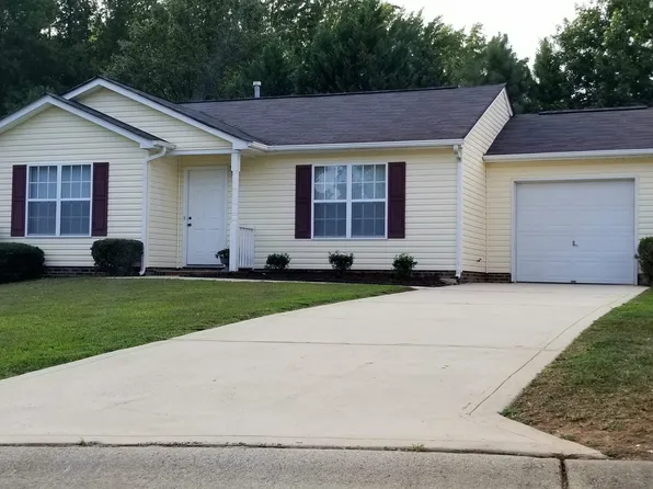 119 Sweetmartha Dr, Mooresville, NC 28115