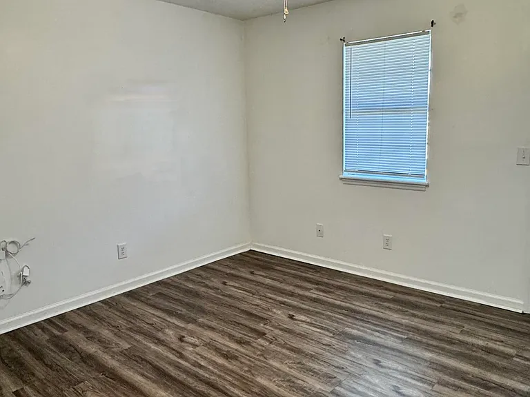 1291 Park West Dr #2 — Photo 11