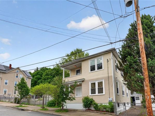 31 Bowdoin St, Providence, RI 02909