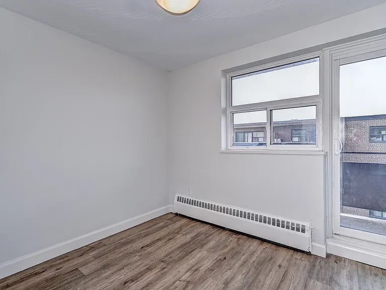 85 Willow Rd — Photo 9