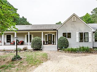 241 Colony Trl, Lanexa, VA 23089