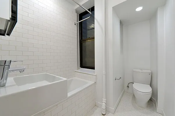 Rented by Aether Property Group | media 12