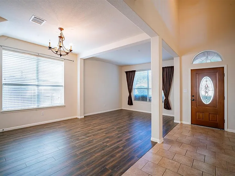 12709 Lee Park Ln — Photo 5