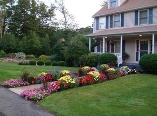 19 Wentworth Dr, Beverly, MA 01915