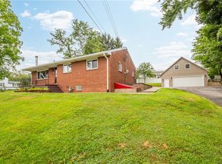 282 Spring Run Rd, Crescent, PA 15046