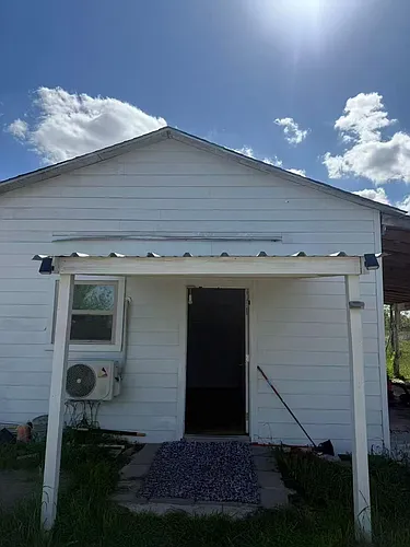 6131 Fenske Ln Photo 1