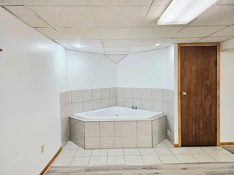 2507 Ohio St — Photo 12