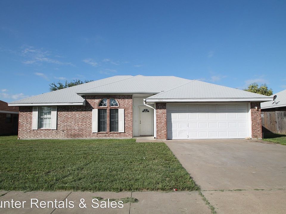 1st image of 3924 Oak Valley Dr