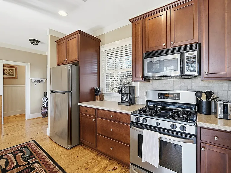 425 Sanderlin Mountain Dr — Photo 36