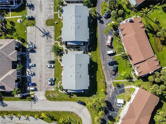 5th image of 5761 Foxlake Dr APT F