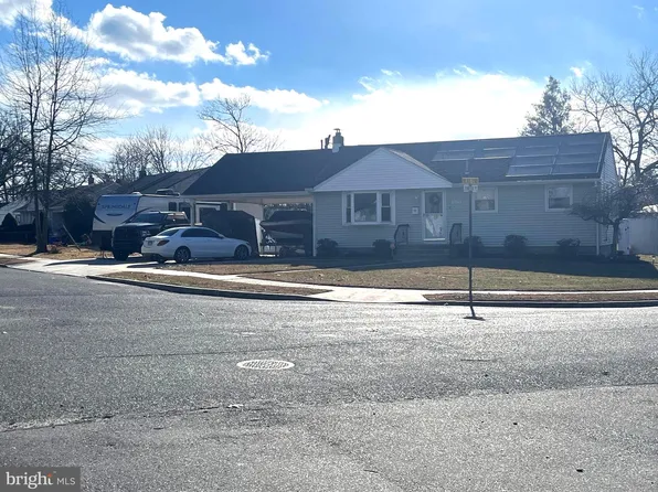 510 Johnson Pl, Magnolia, NJ 08049