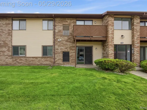 7708 Manor Cir APT 103, Westland, MI 48185