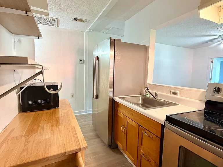 146 Davis St #A — Photo 4