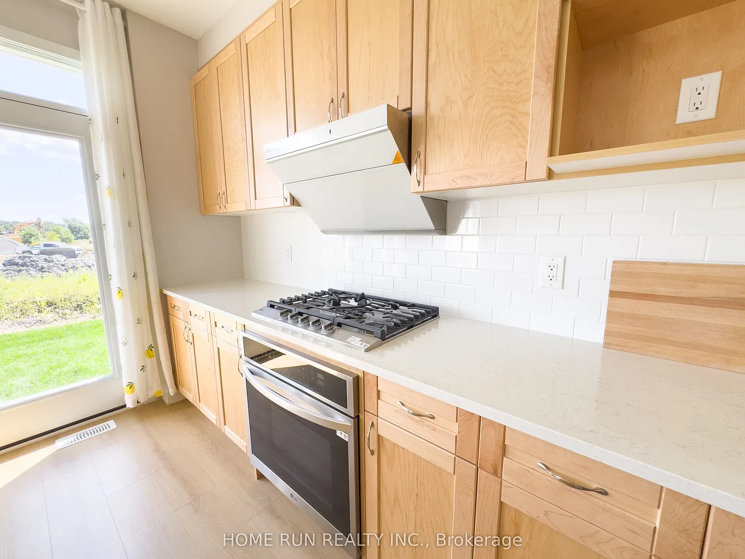 3 bed, $2,600 — Photo 4