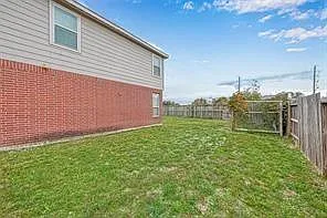 4 bed, 2.5 bath, 3544 sqft, $2,500 — Photo 2