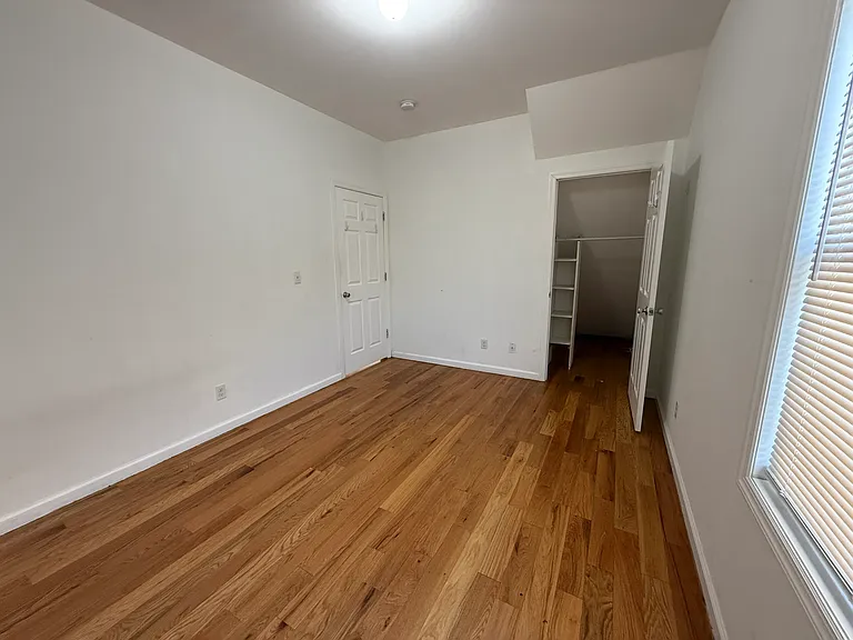 33 Nelson Ave #1 — Photo 6
