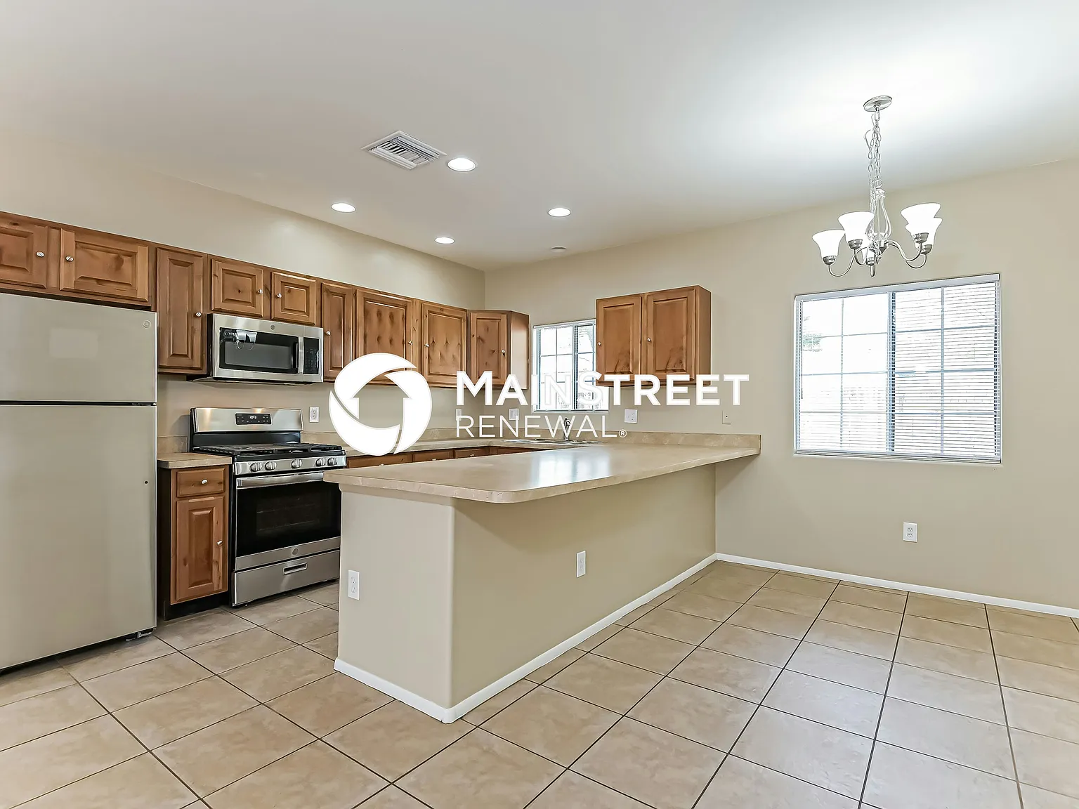 5740 S Hildreth Ave — Photo 4