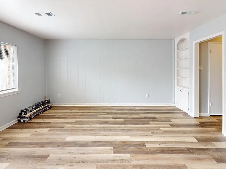14147 Misty Meadow Ln — Photo 9