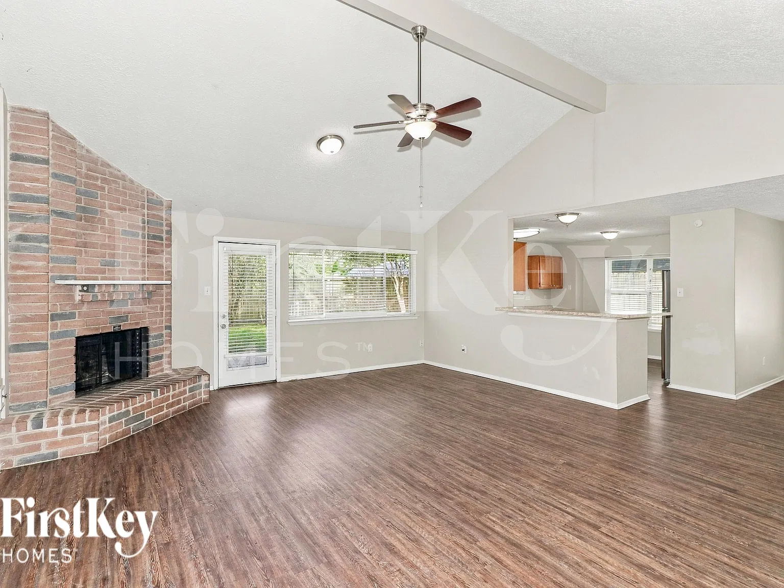 3 bed, 2.0 bath, 1636 sqft, $1,625 — Photo 3