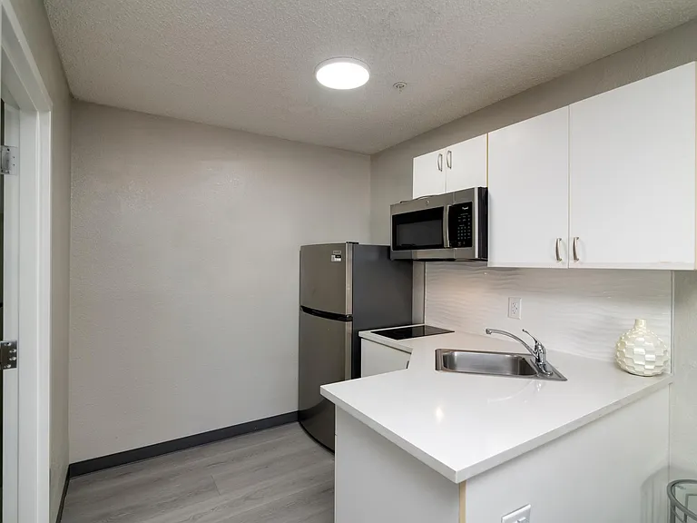 Central Apartments by Avera Living — Photo 21