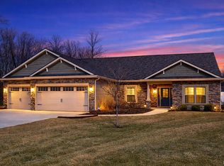 5559 Bjorn Ct, Auburn, IN 46706
