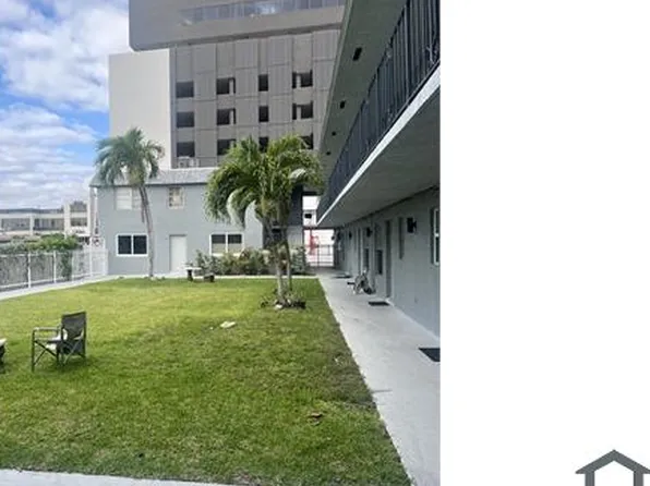 615 NE 8th St, Hallandale, FL