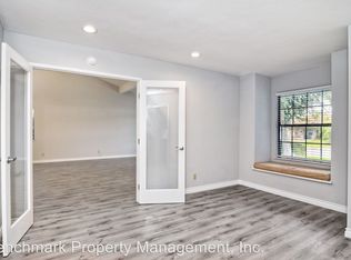 3984 Syme Dr, Carlsbad, CA 92008