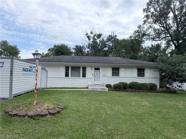 4025 Nottingham Ave, Youngstown, OH 44511