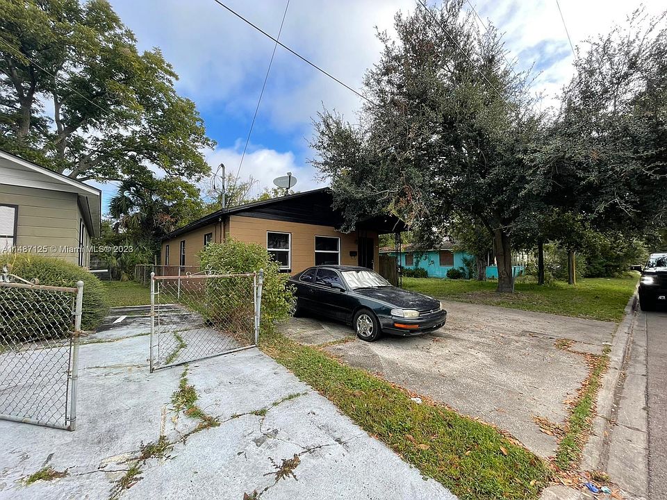2nd image of 1491 W 25th St