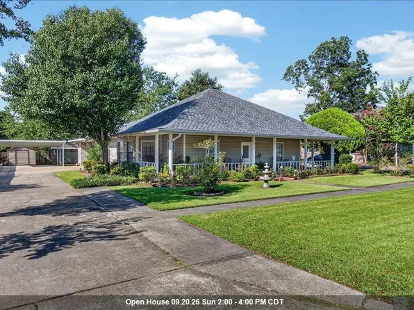 3986 Karen Elizabeth Dr, Zachary, LA 70791