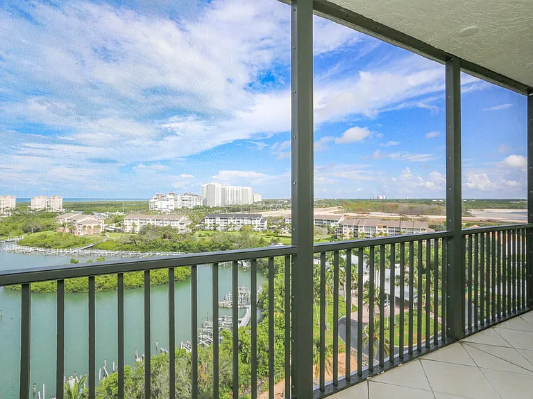 430 Cove Tower Dr #1202 — Photo 16